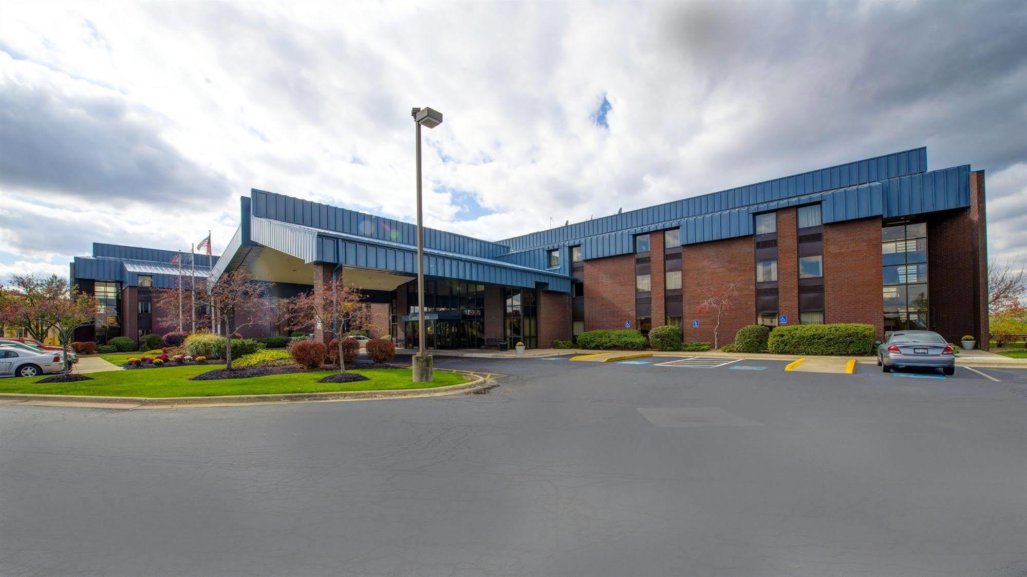 Comfort Inn - Hall Of Fame Canton Dış mekan fotoğraf