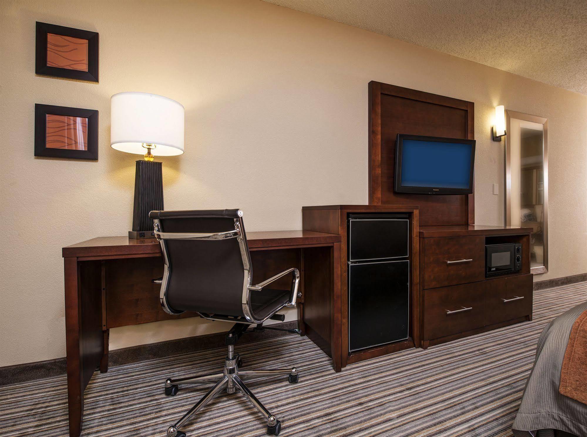 Comfort Inn - Hall Of Fame Canton Dış mekan fotoğraf