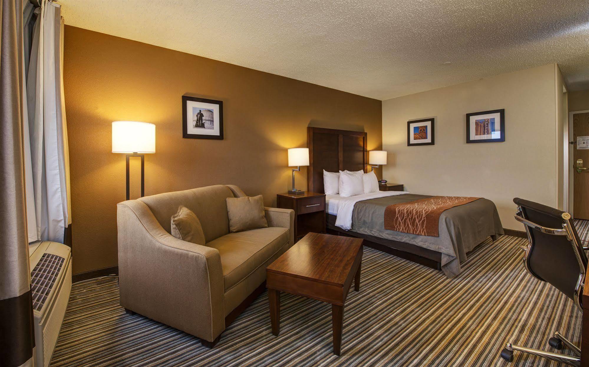 Comfort Inn - Hall Of Fame Canton Dış mekan fotoğraf